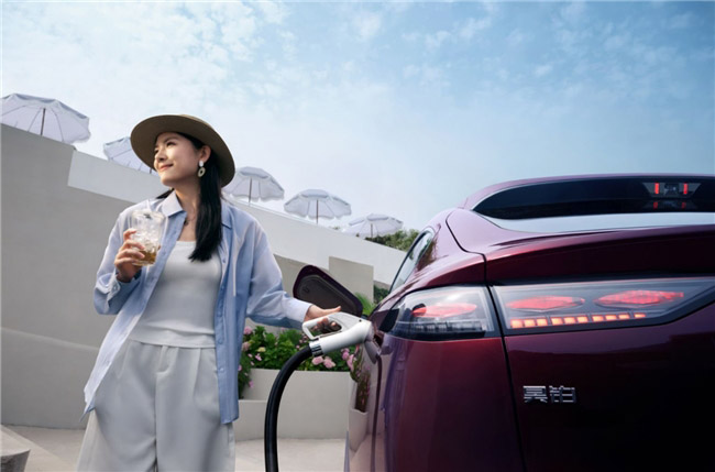 20万级纯电SUV 昊铂HT成“六边形战士”