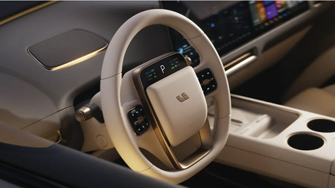 智能座舱的“理想”样本背后 为什么需要一朵AI云