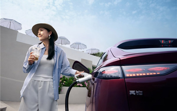 纯电家用,何以安心?昊铂HT用“长效权益”和“实用科技”交卷