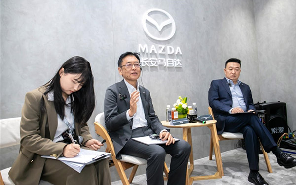 长安马自达广州车展群访：EZ-60两夺销冠，电动化转型稳扎稳打_图片新闻