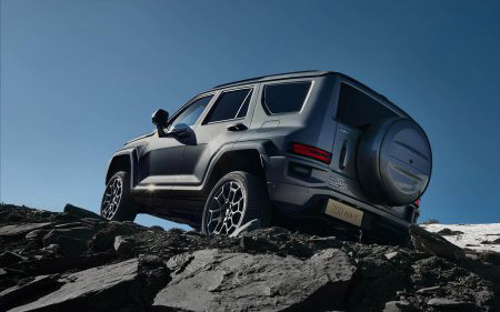 中国制造 全球标准 坦克700中东荣耀上市_图片新闻