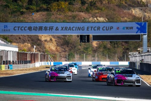 东风奕派ETCR赛事“六连冠  问鼎年度总冠军