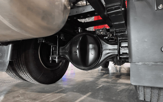 深度定制 东风天龙KL港口集运纯电牵引车